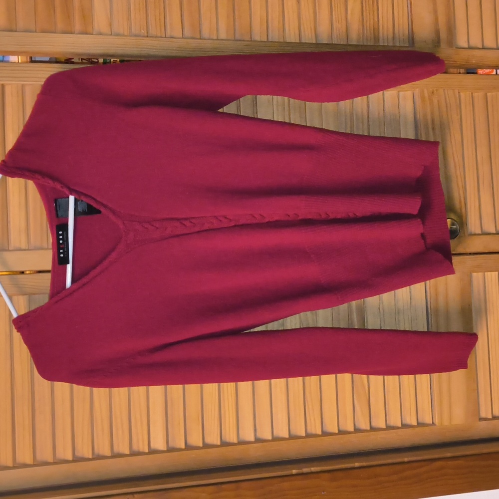 Axcess Brand Women's Red Hoodie Sweater-Size Medium-NWOT